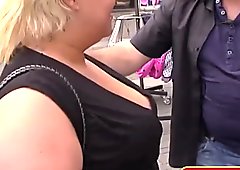 Strassenflirts: Hellblond und voll fett