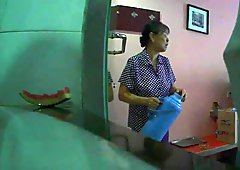 Flashing The hotel maid(1)