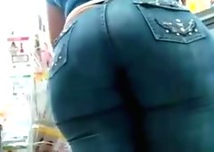 WICKED LOOKING VPL IN TIGHT JEANS 