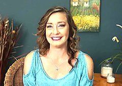 Mature Milf Cindi strips down her clothes!